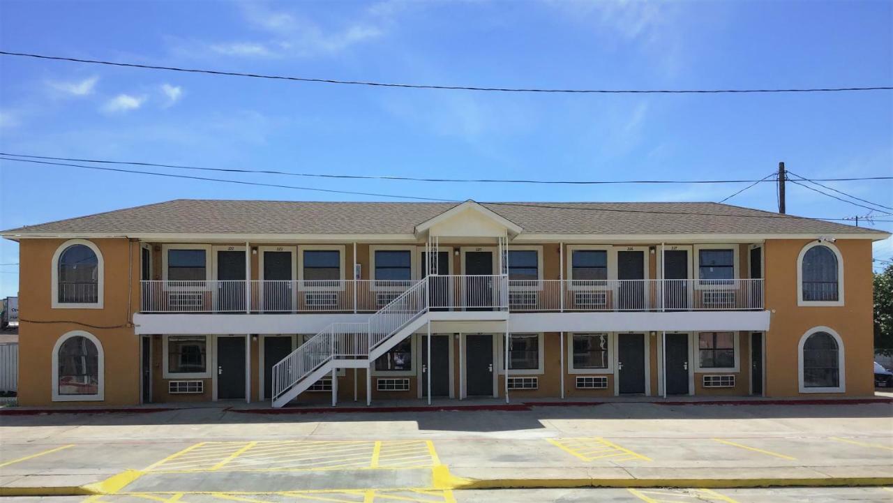 Hwy 59 Medical Center 2* Laredo